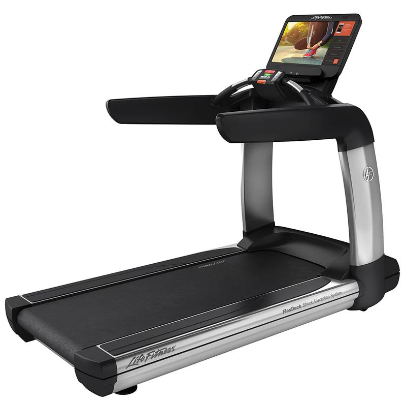Life Fitness Platinum Series Treadmill 95T - SE3 HD Console